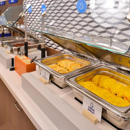 Holiday Inn Express North Hollywood - Burbank Area By Ihg Los Angeles Exteriör bild