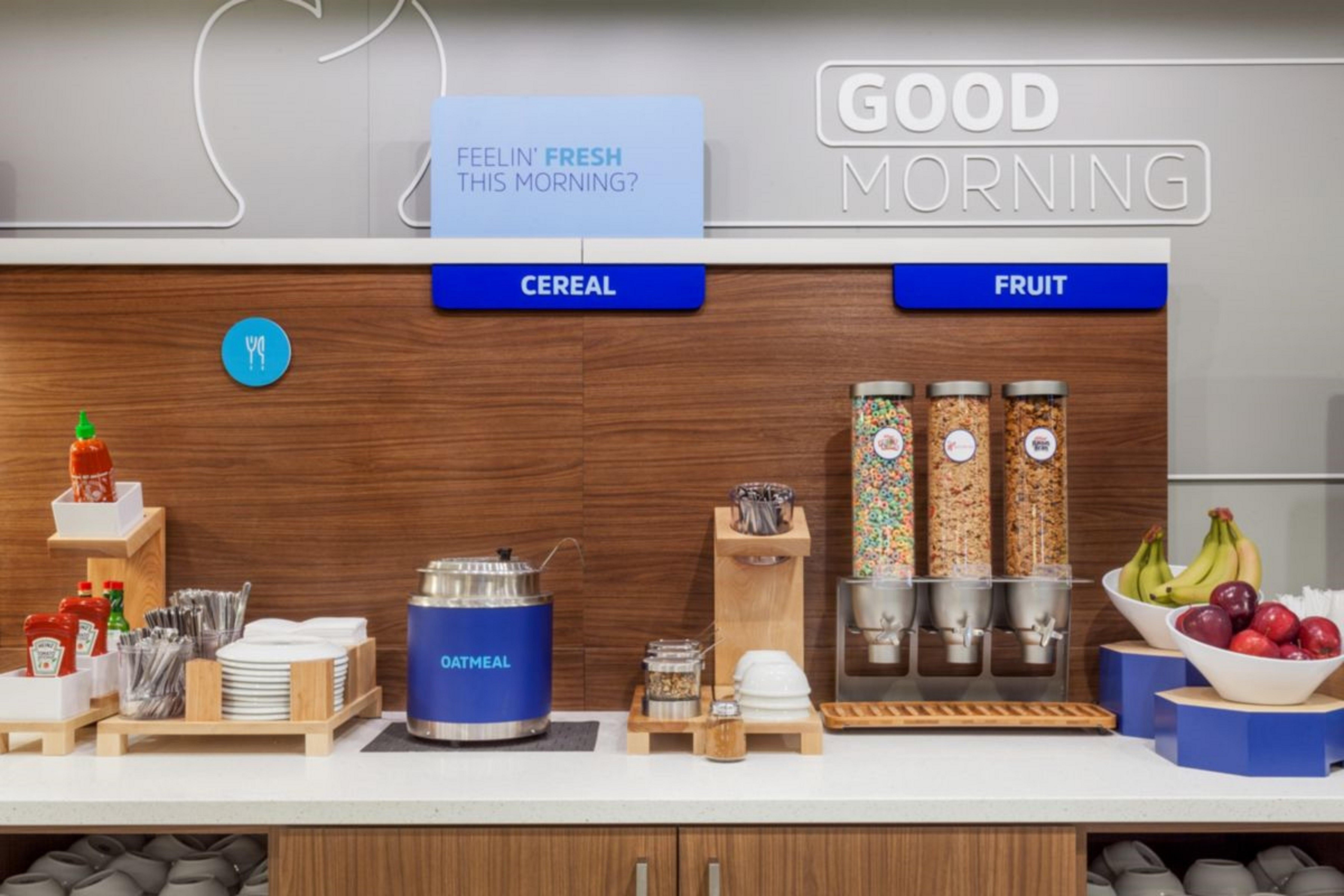 Holiday Inn Express North Hollywood - Burbank Area By Ihg Los Angeles Exteriör bild