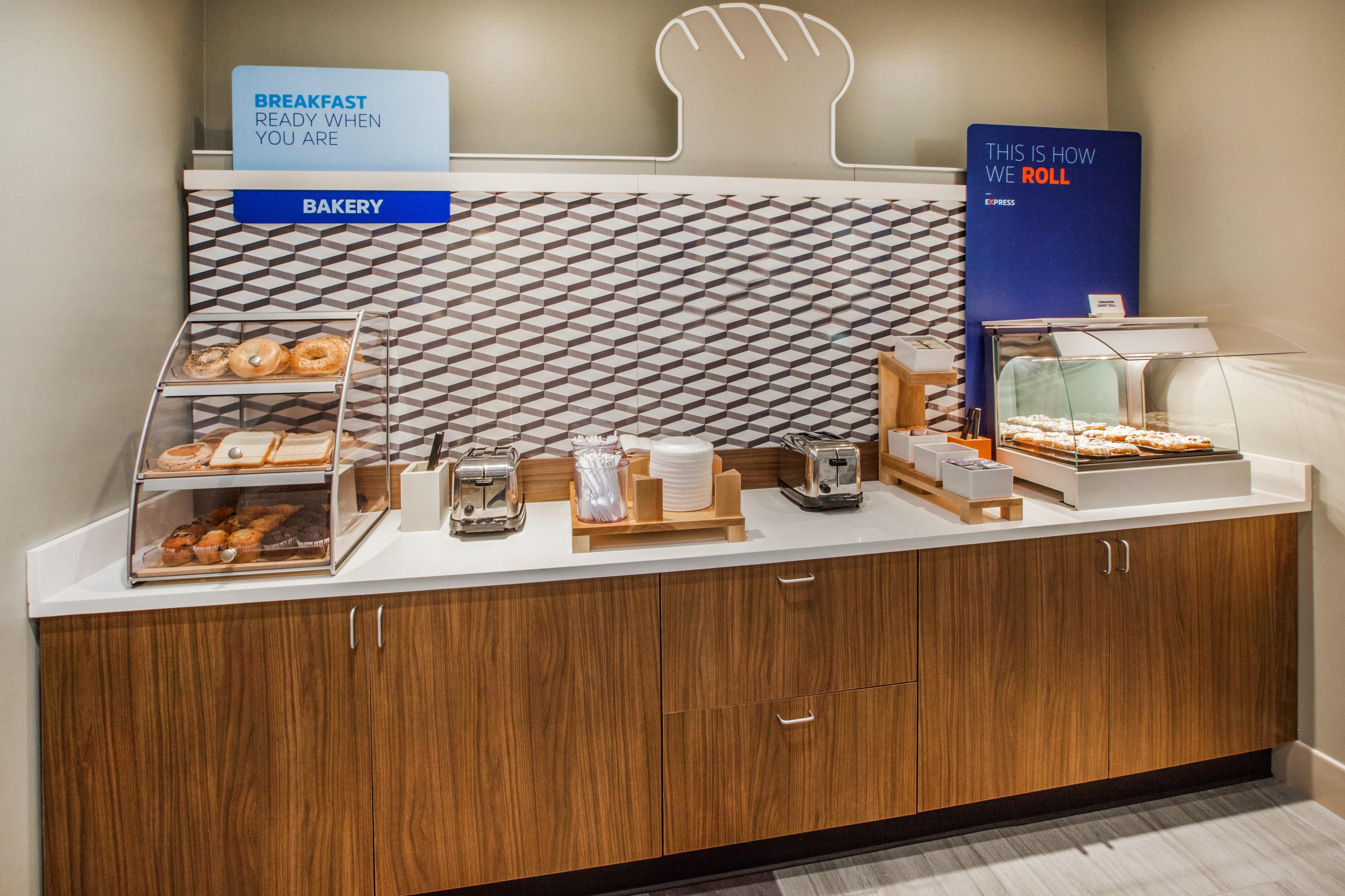 Holiday Inn Express North Hollywood - Burbank Area By Ihg Los Angeles Exteriör bild