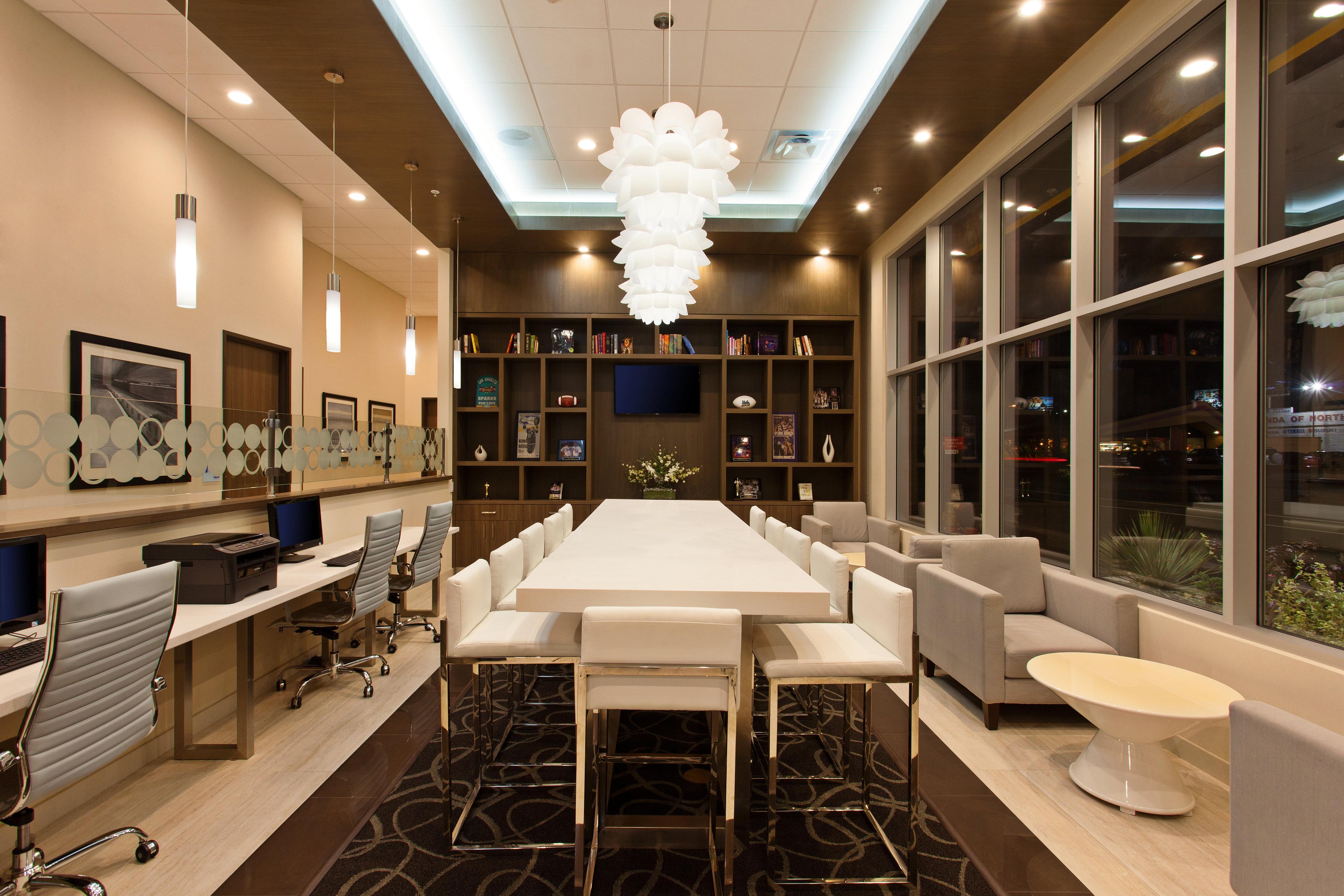 Holiday Inn Express North Hollywood - Burbank Area By Ihg Los Angeles Exteriör bild