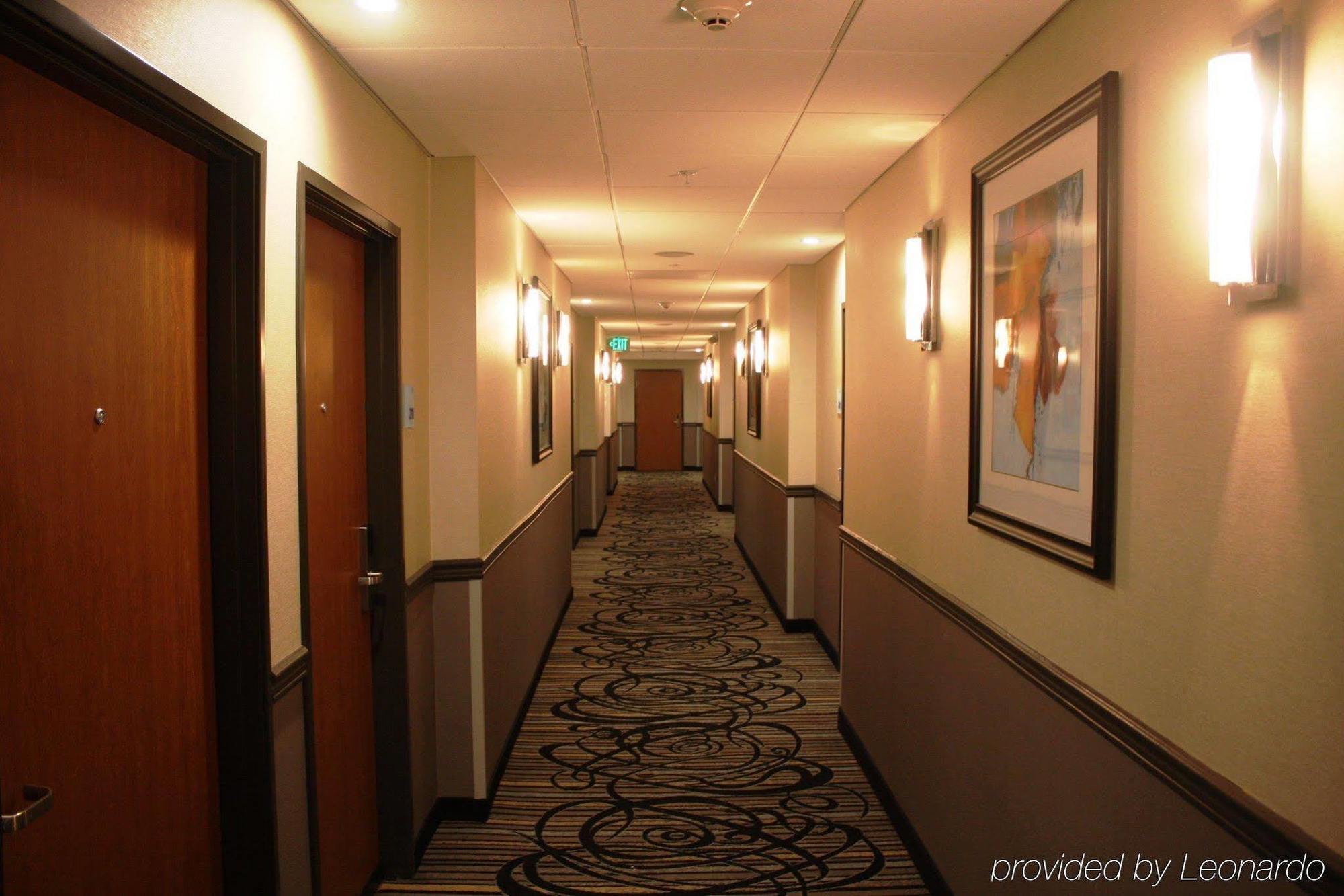 Holiday Inn Express North Hollywood - Burbank Area By Ihg Los Angeles Exteriör bild
