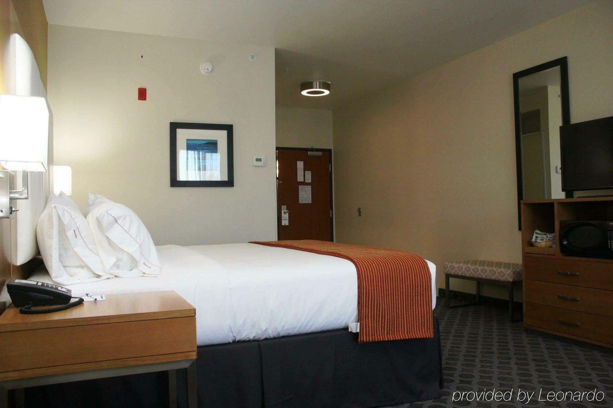 Holiday Inn Express North Hollywood - Burbank Area By Ihg Los Angeles Exteriör bild